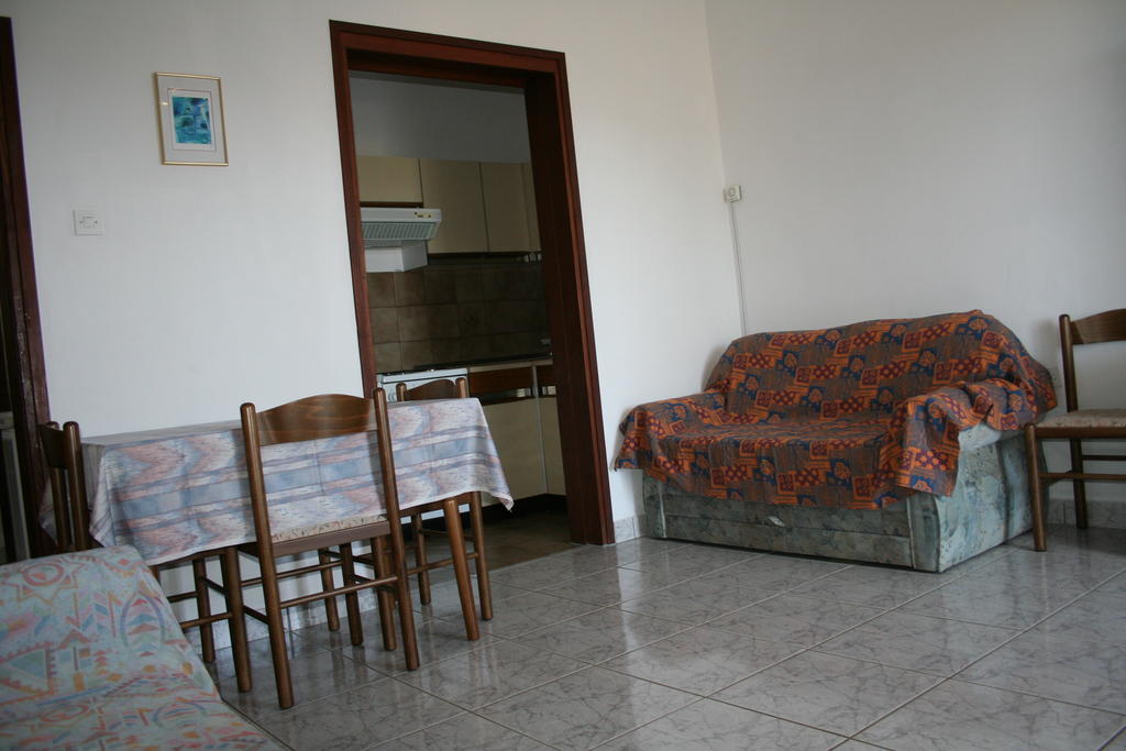 Apartments Santa Barbara Biograd Na Moru Cameră foto